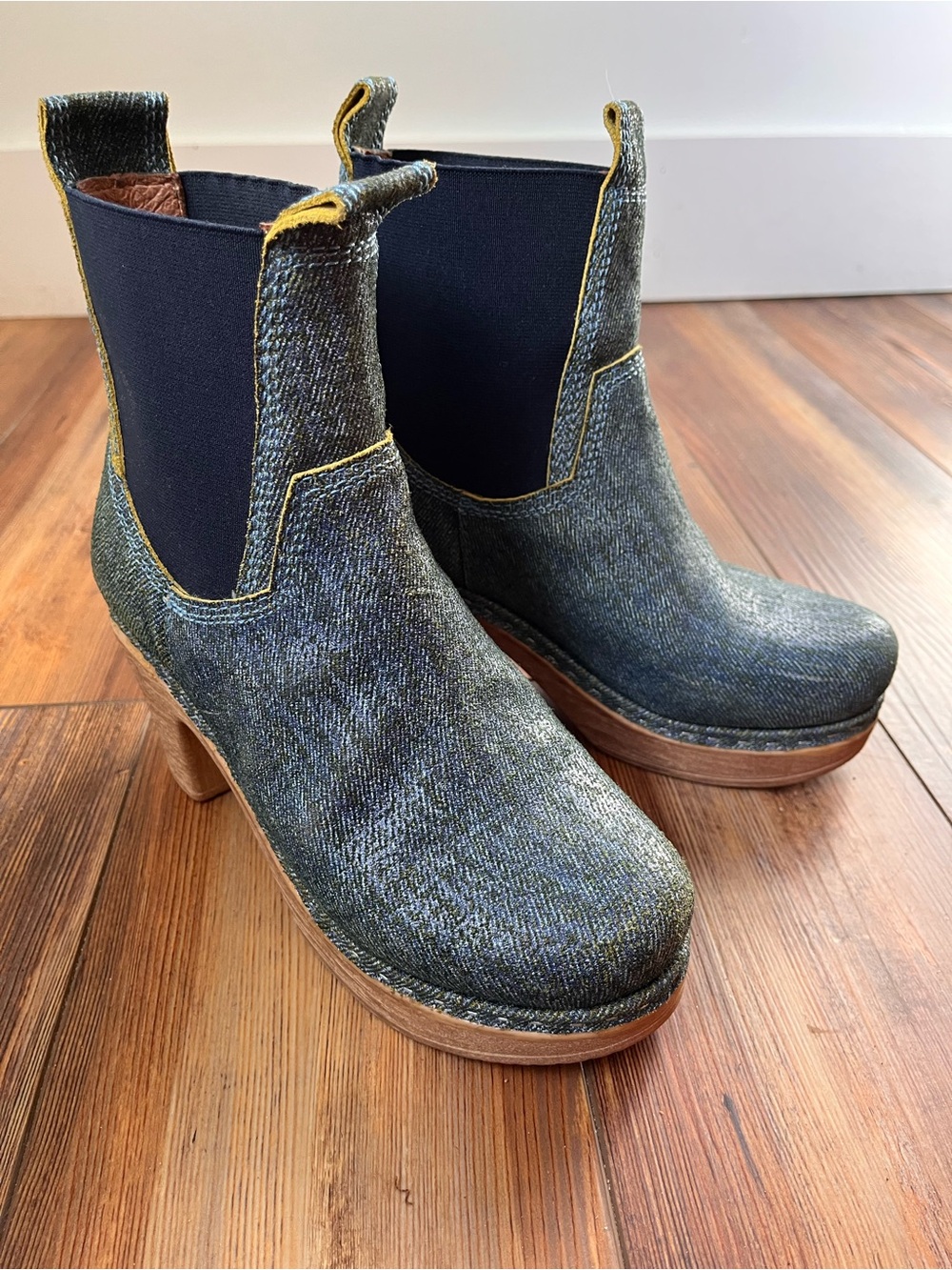 Calou Stockholm Denim-Style Heeled Chelsea Boots - Denim